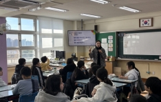 �ѱ�û�ҳ⿬�� û�ҳ⸶��������, ü���� �������߱������� 2000�� ���� û�ҳ�� ������