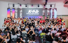 K-POP�� ������ ��ȭ�� ���ϴ١� 19���� û����� ���� �۷ι� ���� ����